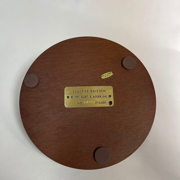 KSA Collectibles Kurt S. Adler Limited Edition Santa Claus "Hello! Little One!" - Picture 10 of 14